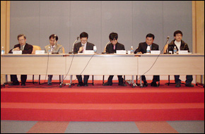 토론회에 참가한 토론자들 사진
