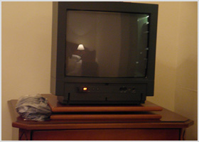 비치된 구형 TV